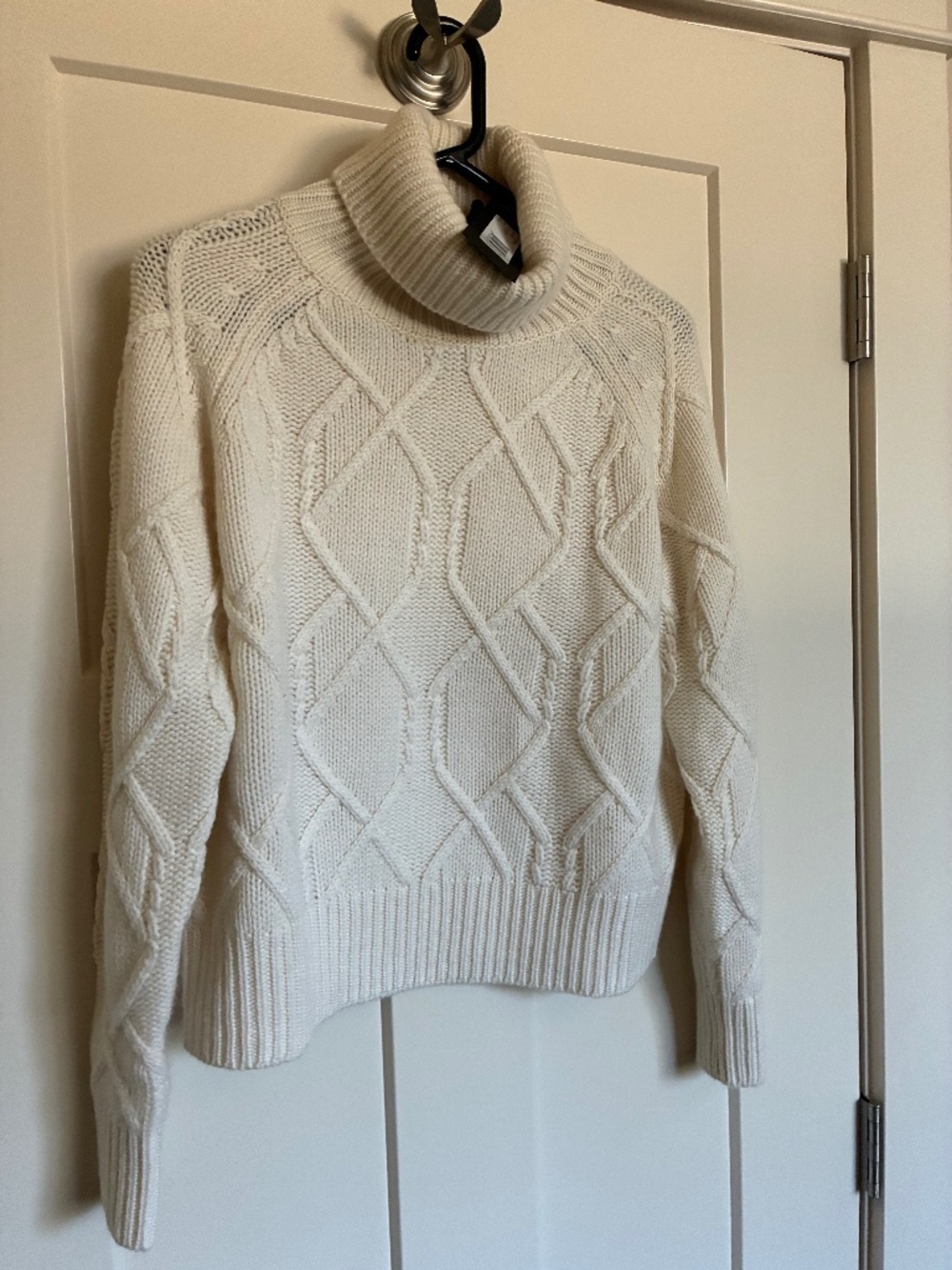Nili Lotan cashmere sweater